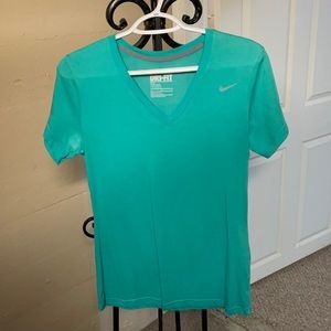 Nike dri fit tee shirt